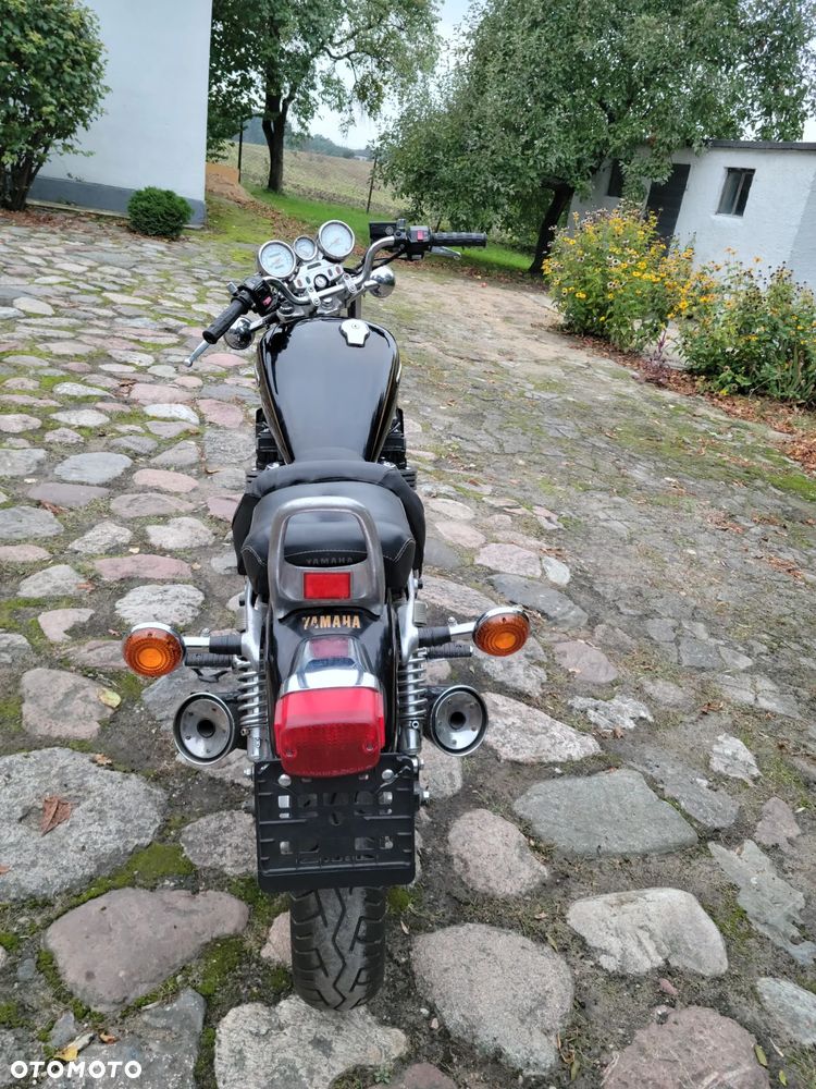 Yamaha Maxim - 12