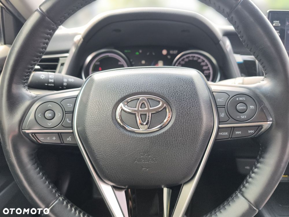 Toyota Camry 2.5 Hybrid Executive CVT - 16