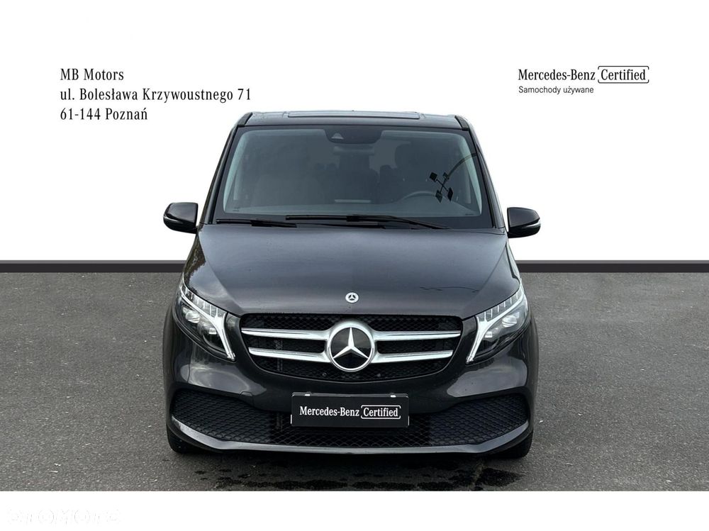 Mercedes-Benz Klasa V - 8