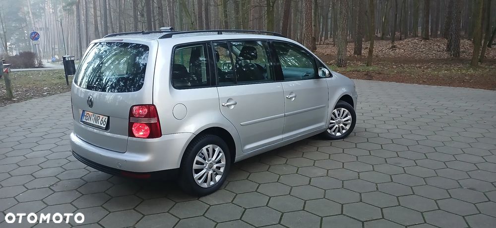 Volkswagen Touran 1.9 TDI DSG United - 12