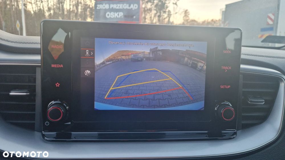 Kia Ceed 1.5 T-GDI M - 11