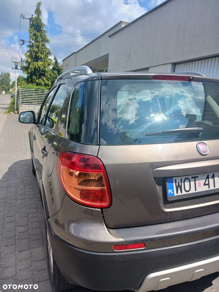 Fiat Sedici 1.6 16V 4x2 Emotion - 6