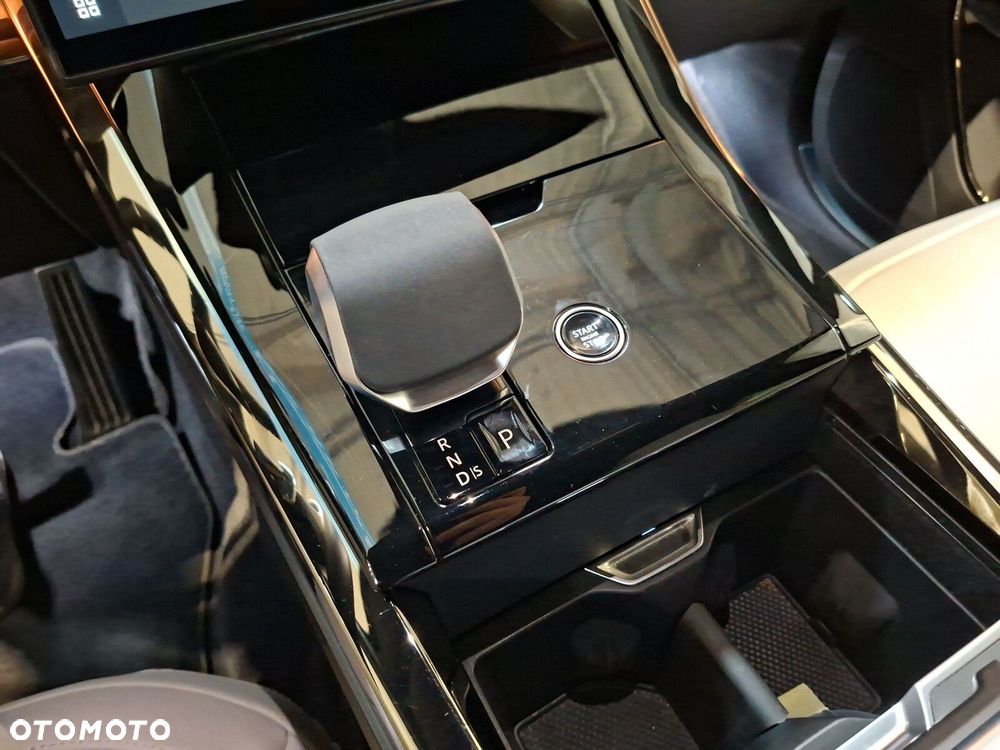 Land Rover Range Rover Sport - 17