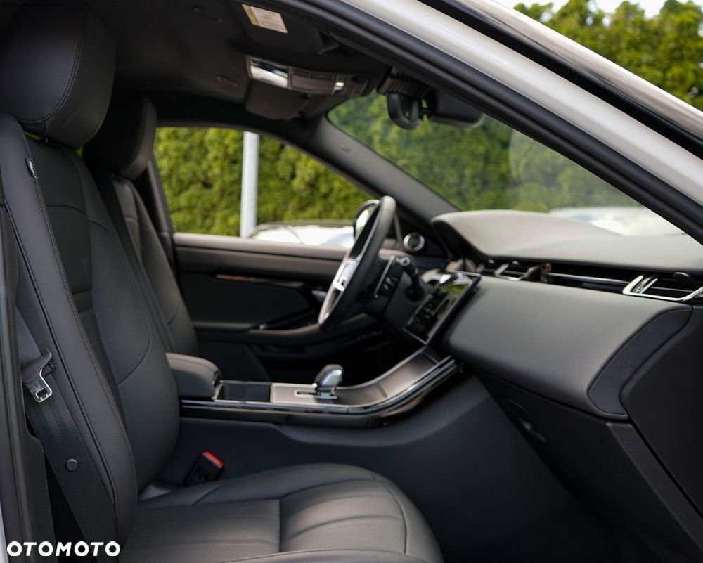 Land Rover Range Rover Evoque - 36