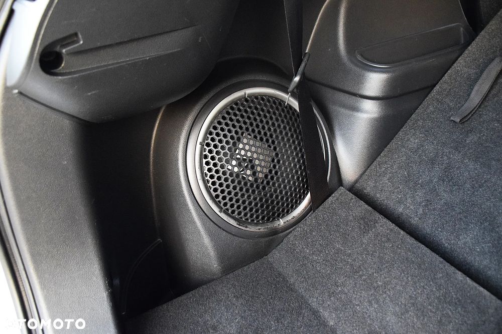 Mitsubishi Outlander 2.2 DI-D 4WD Automatik Diamant Edition+ - 24