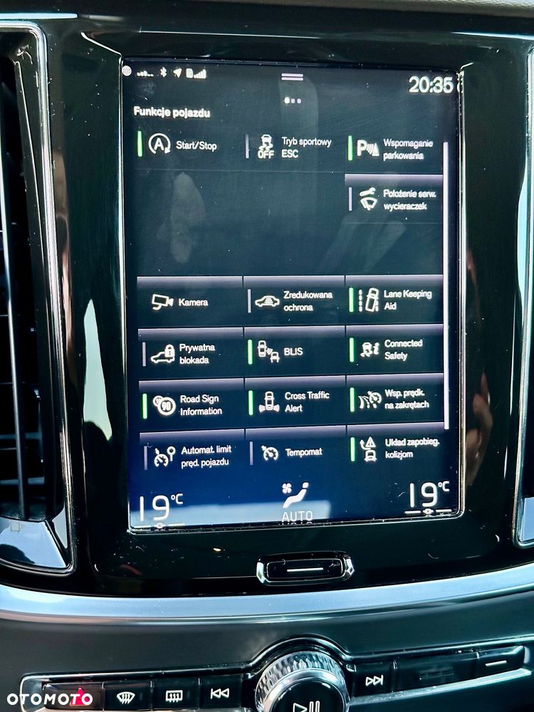 Volvo V60 D4 Geartronic Momentum Pro - 17