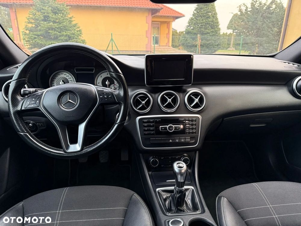 Mercedes-Benz Klasa A 180 d Activity Edition - 5
