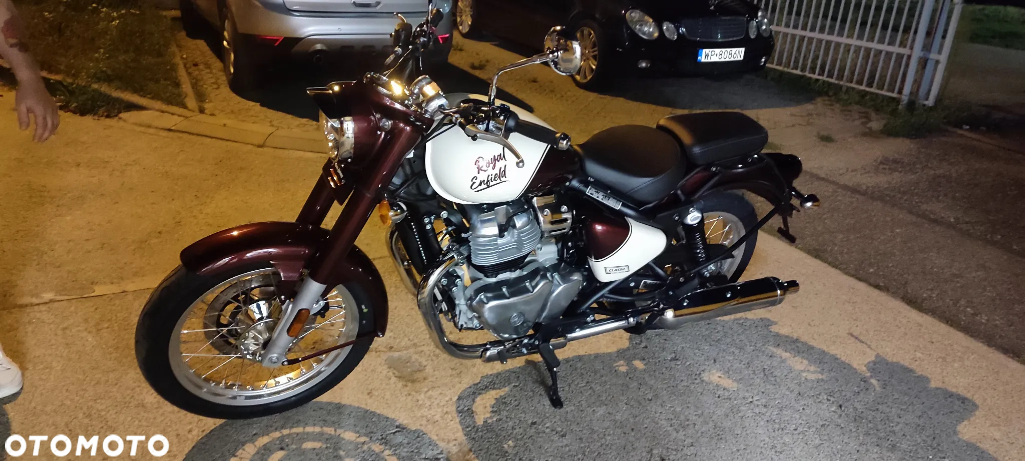 Royal Enfield Classic - 5