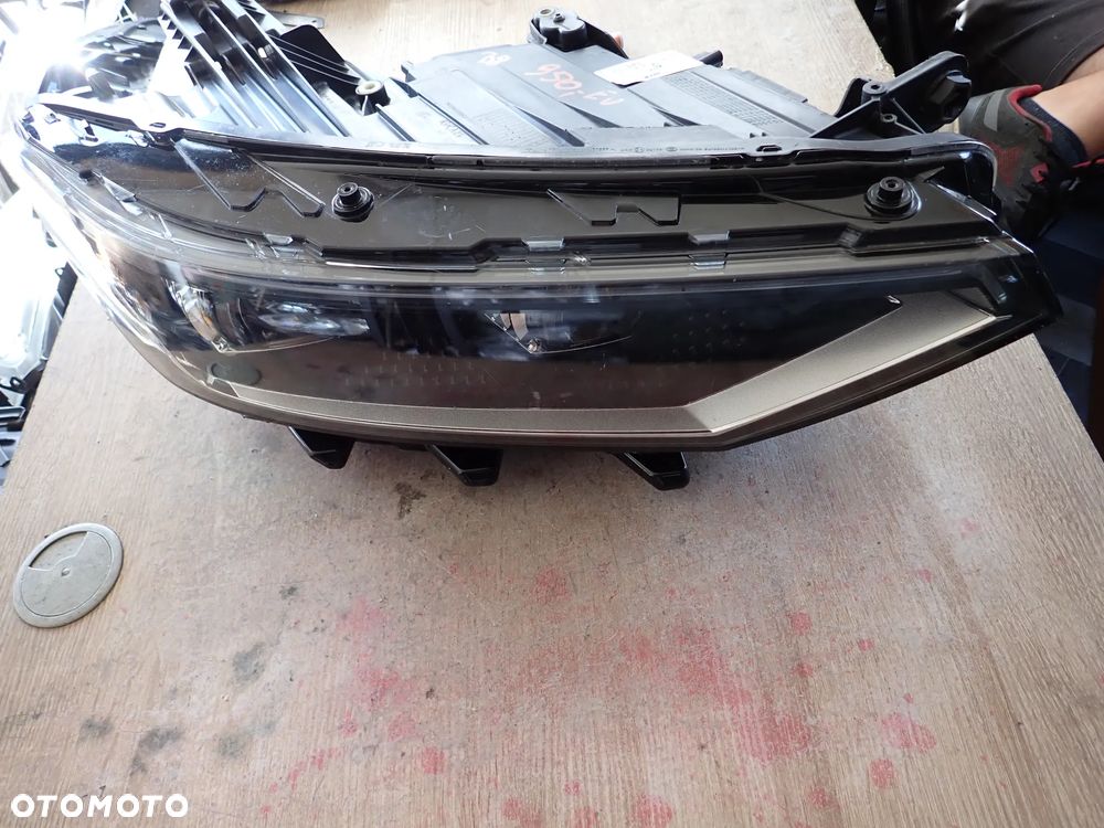 VOLKSWAGEN PASSAT B8 LAMPA PRAWY PRZÓD EUROPA 3G1941082P