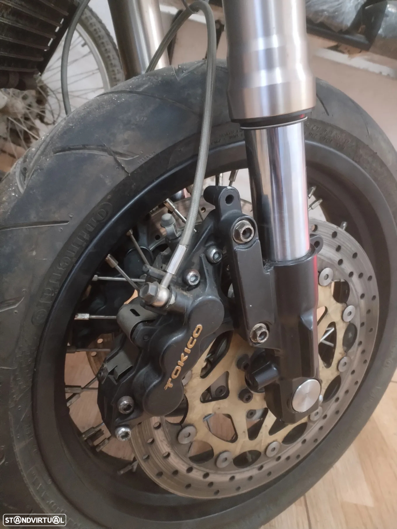 Yamaha XJR - 6
