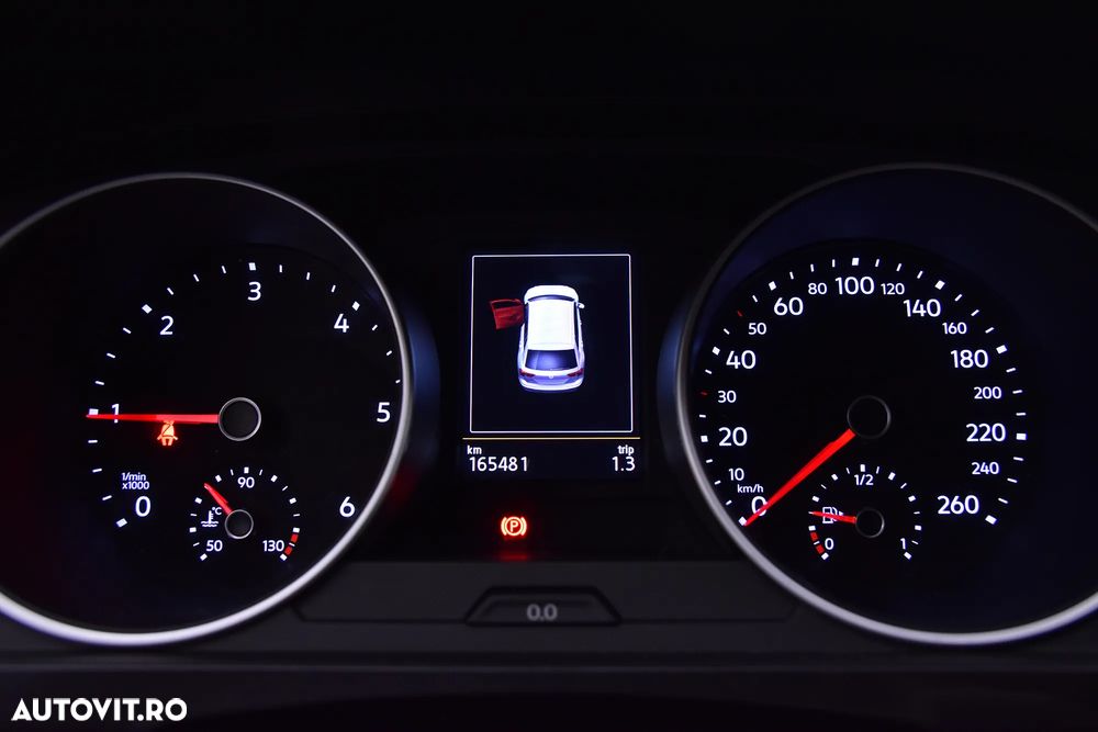 Volkswagen Tiguan - 11