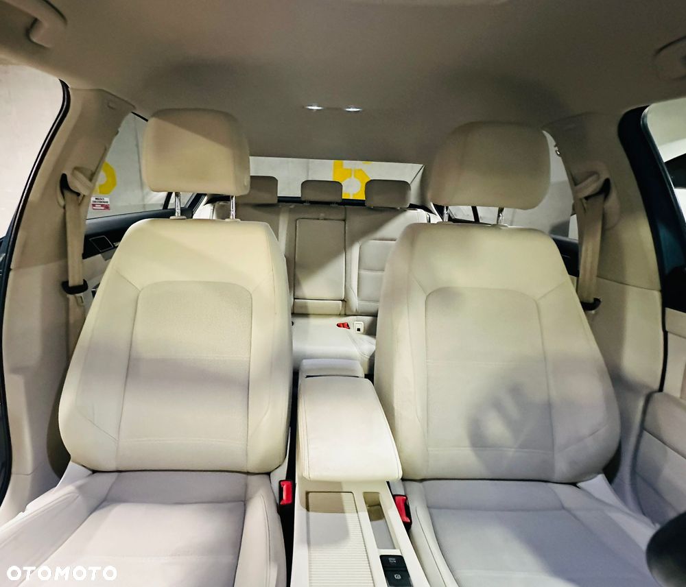 Volkswagen Passat 1.8 TSI BMT Comfortline DSG - 12
