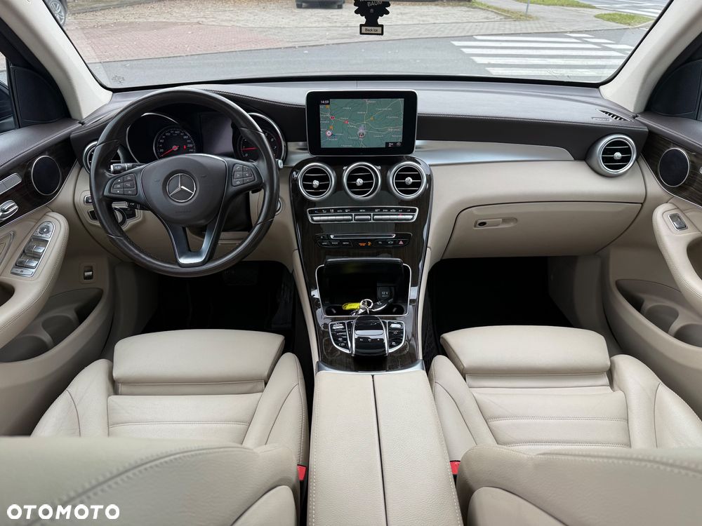 Mercedes-Benz GLC 250 4Matic 9G-TRONIC Exclusive - 8