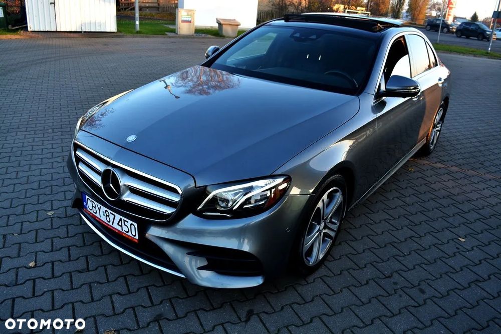 Mercedes-Benz Klasa E 250 9G-TRONIC AMG Line - 17