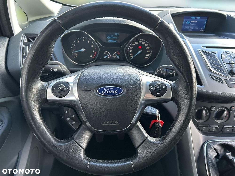 Ford Grand C-MAX - 12