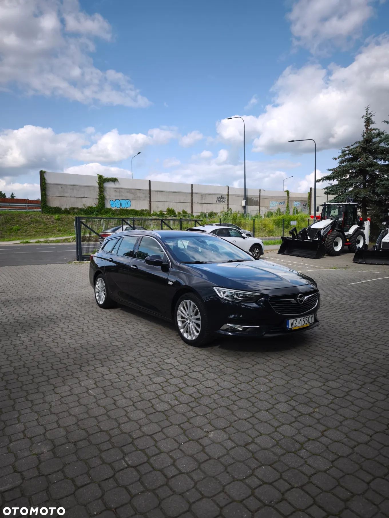 Opel Insignia - 1