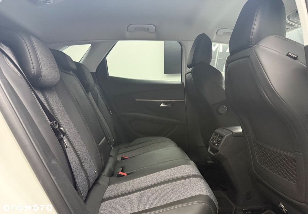 Peugeot 3008 2.0 BlueHDi Allure S&S - 20