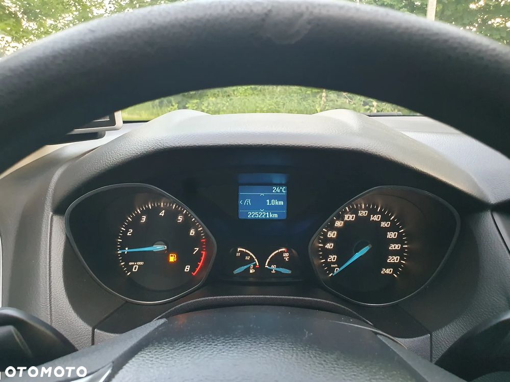 Ford Focus 1.6 Edition - 12