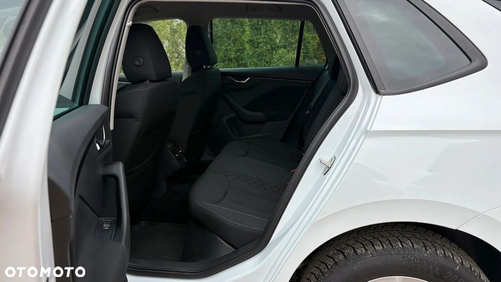 Skoda Kamiq 1.0 TSI Ambition DSG - 37