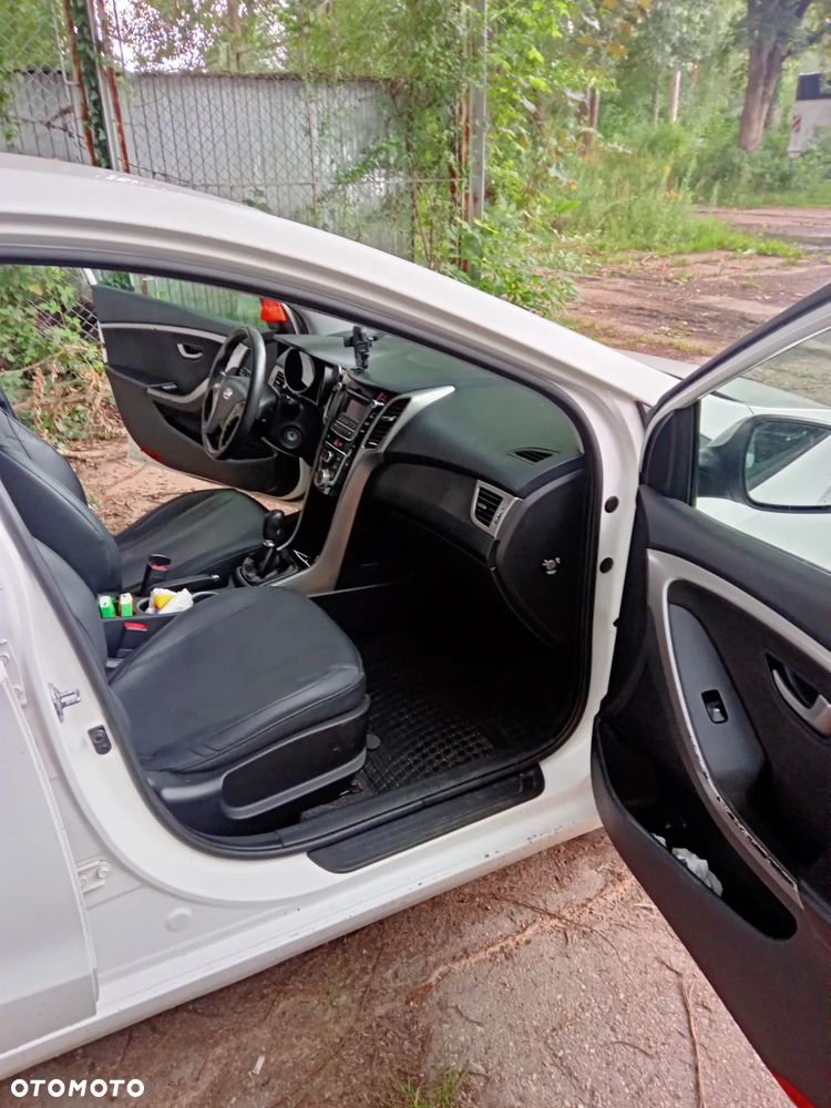 Hyundai i30 1.4 CRDi Advantage - 10