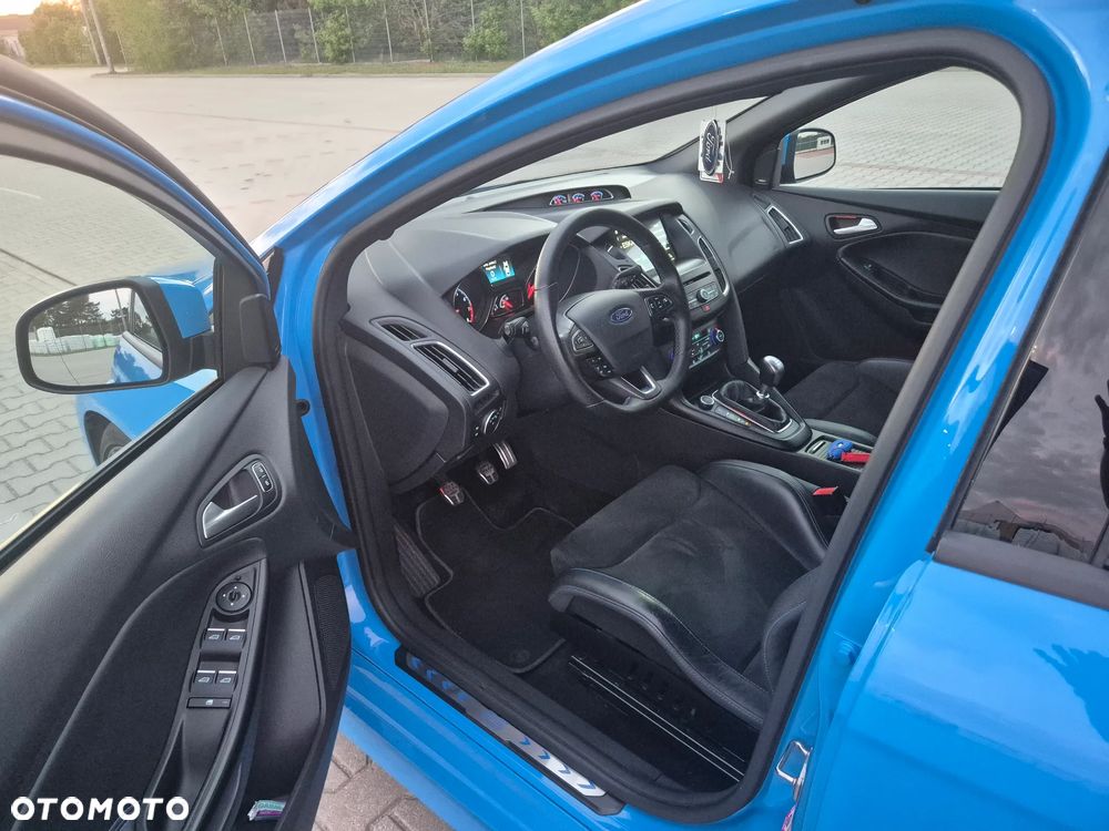 Ford Focus - 16
