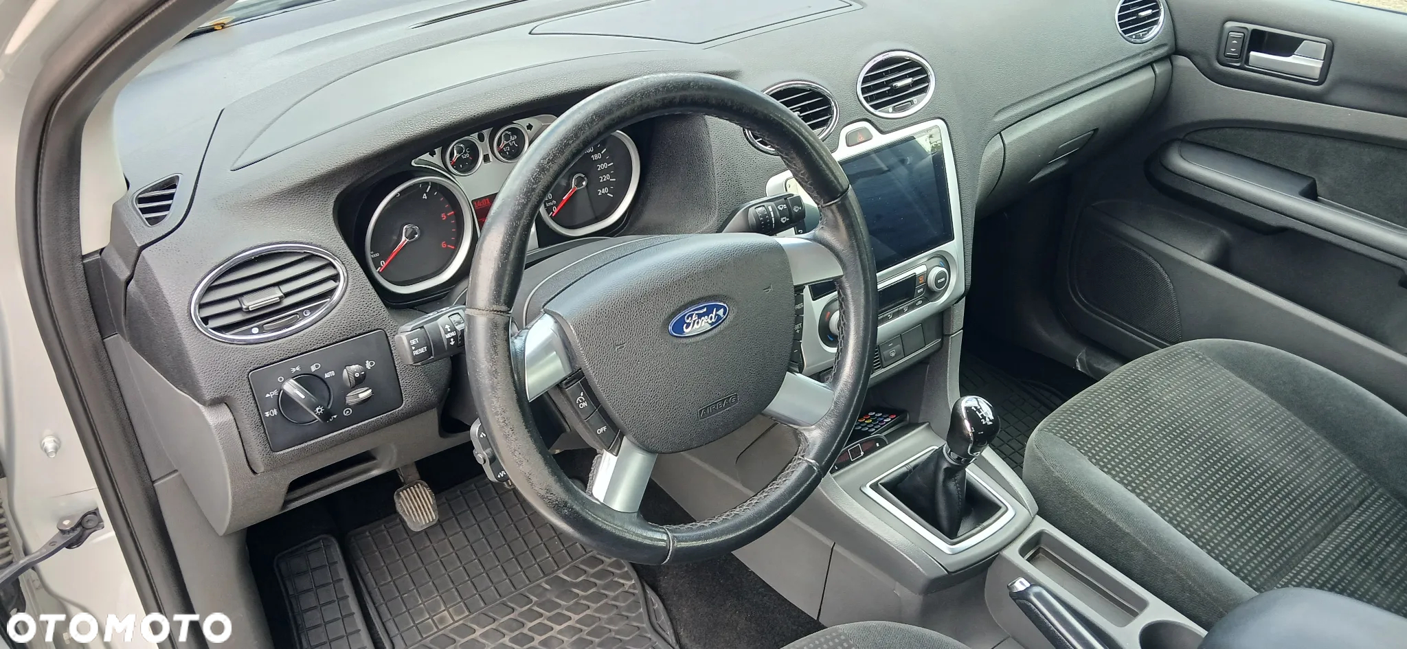 Ford Focus - 34
