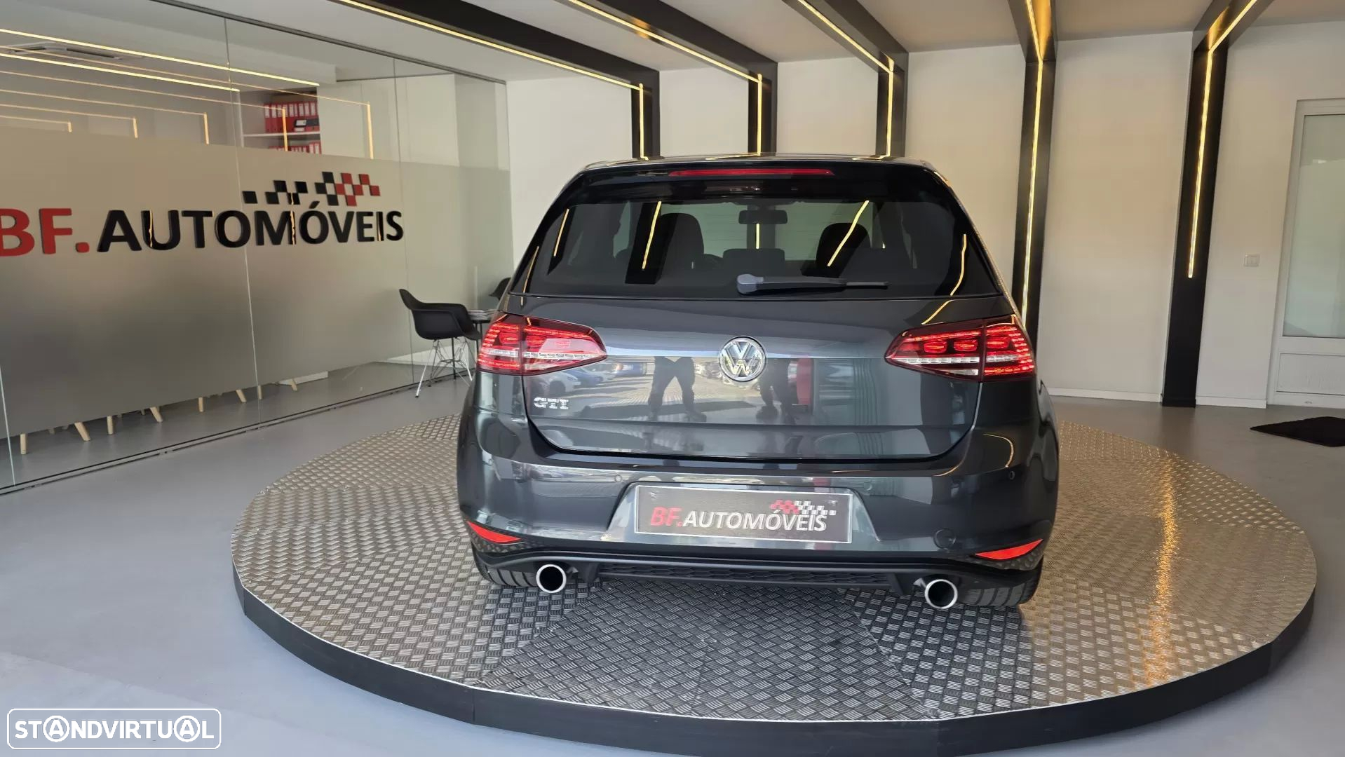 VW Golf 2.0 TSi GTi - 14