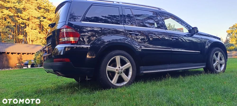 Mercedes-Benz GL 500 4Matic 7G-TRONIC - 12