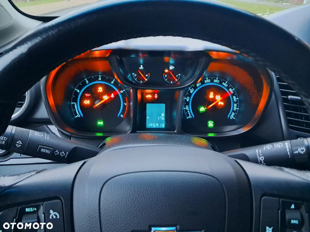 Chevrolet Orlando 1.8 LS+ - 14