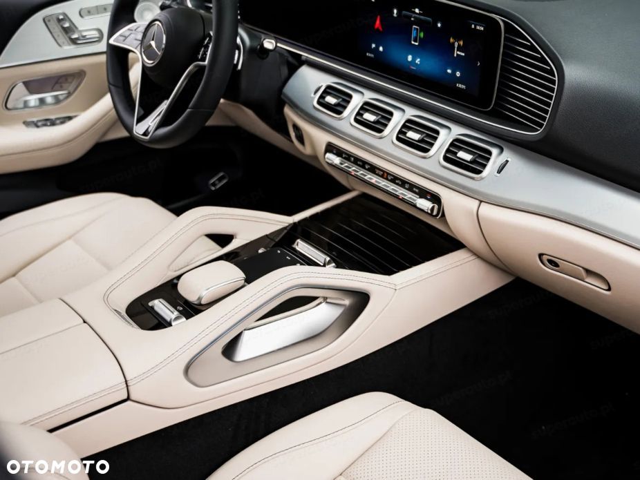 Mercedes-Benz GLE - 12
