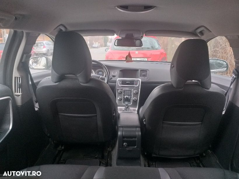 Volvo V60 D2 Kinetic - 10
