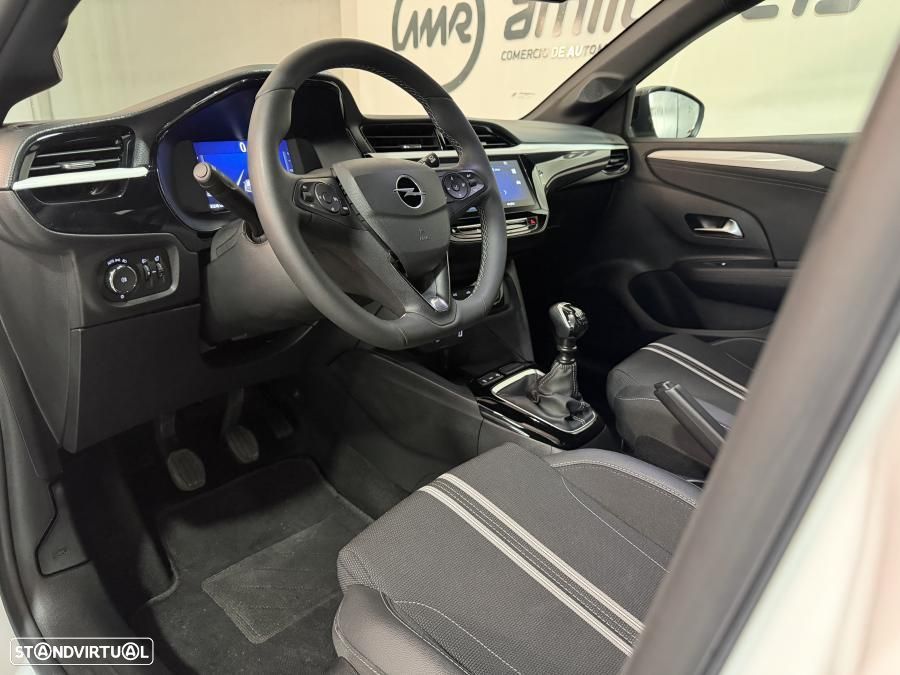 Opel Corsa 1.2 T GS - 11