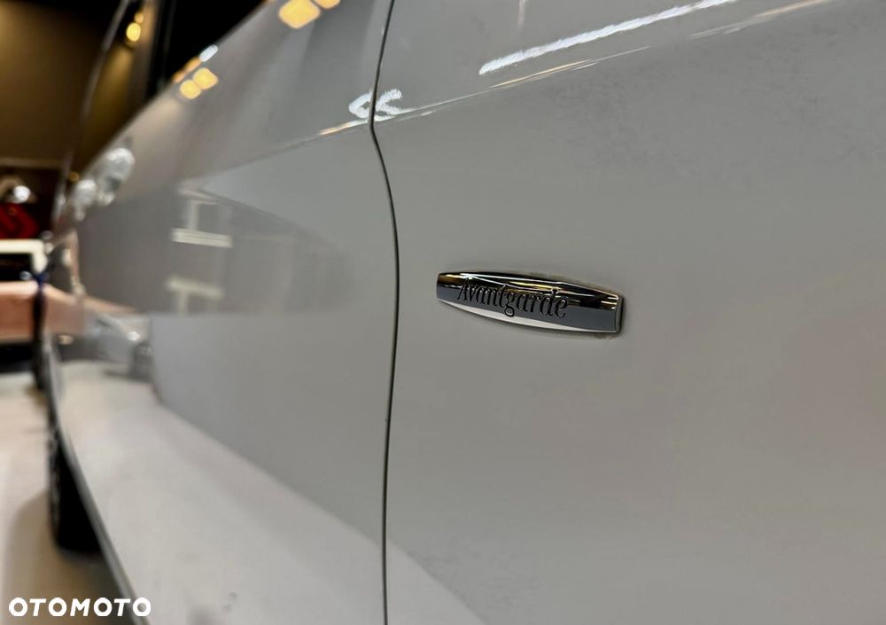 Mercedes-Benz Klasa V 300 d 9G-Tronic (d³ugi) - 14