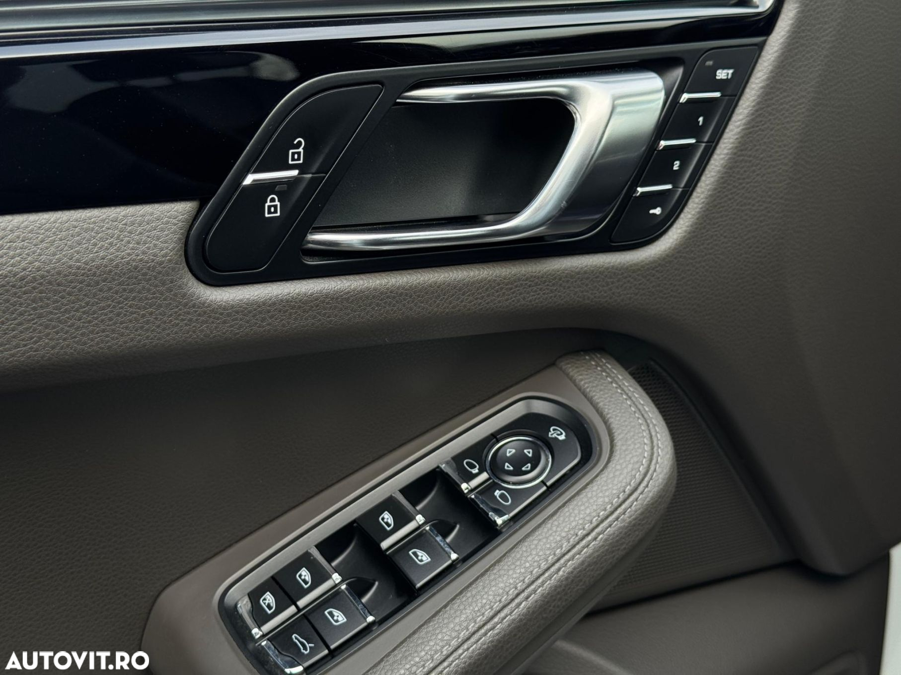Porsche Macan S - 22