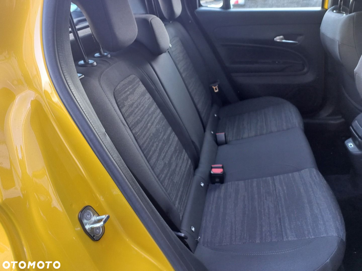 Jeep Avenger 1.2 GSE T3 Longitude FWD - 16
