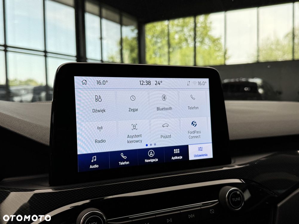 Ford Kuga - 32