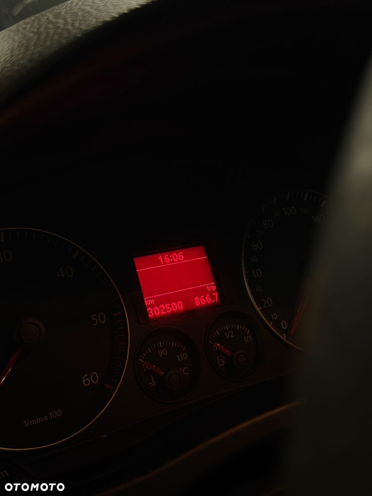 Volkswagen Golf Plus 1.9 TDI Tour - 9