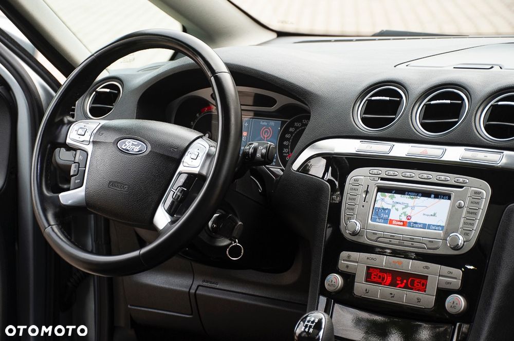 Ford S-Max 2.0 Viva Titanium - 39