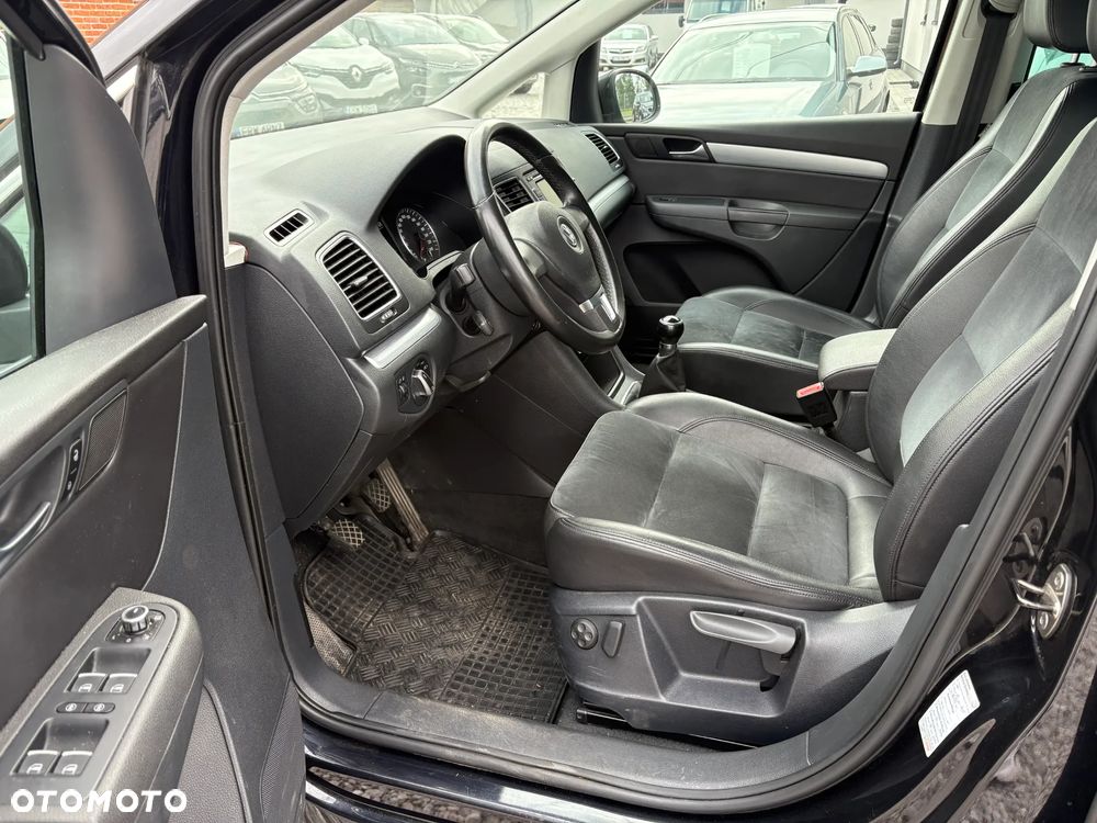 Volkswagen Sharan 2.0 TDI 4MOTION Blue Motion Life - 10
