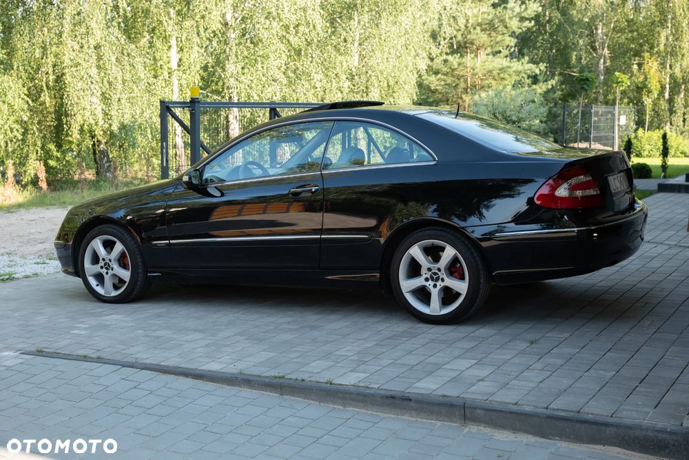 Mercedes-Benz CLK - 8