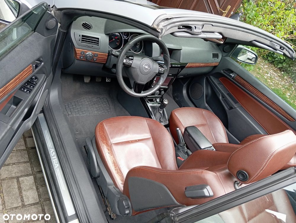 Opel Astra 1.8 Cosmo - 25