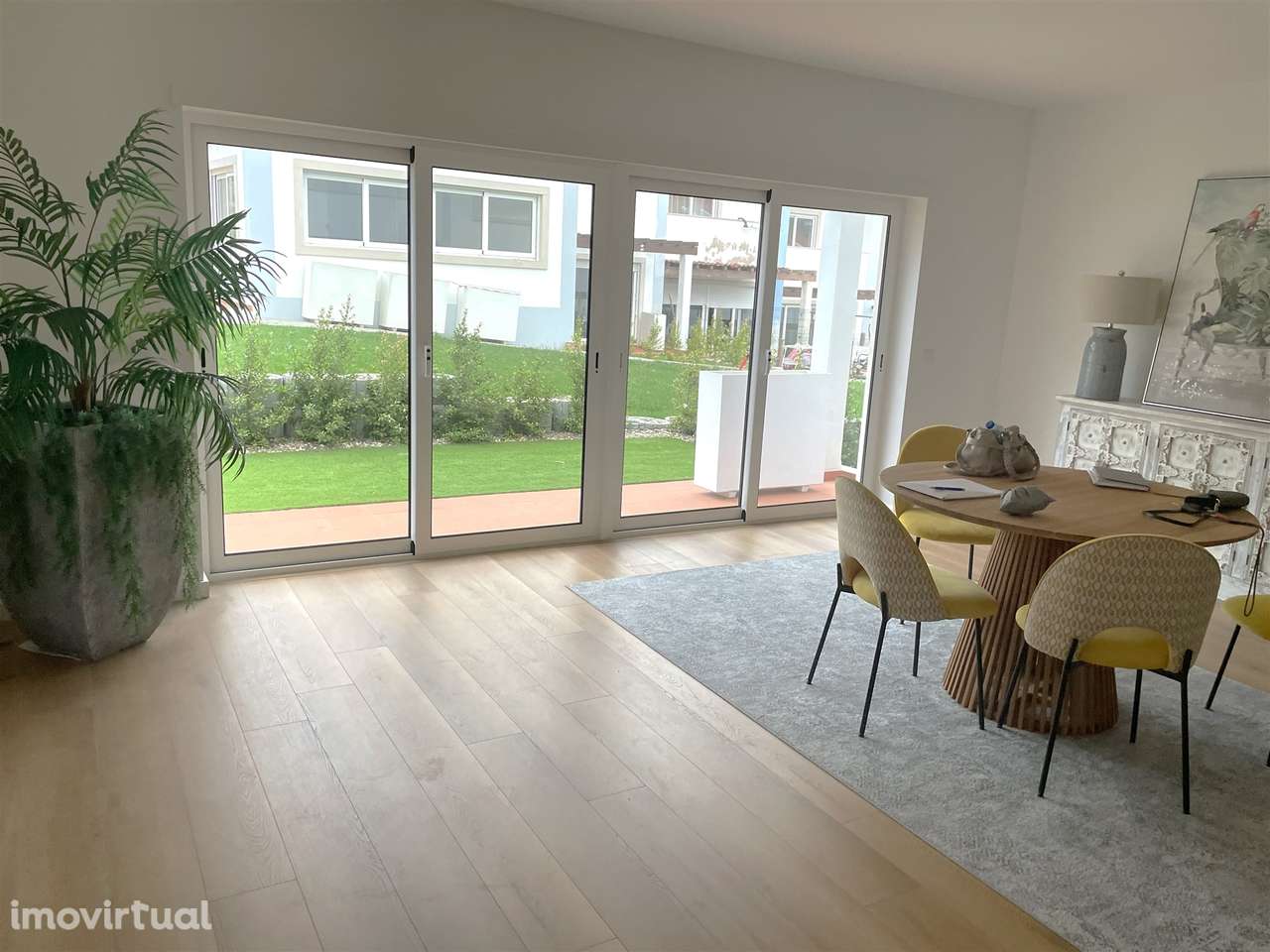 Moradia em Banda T2+1 Venda em Queluz e Belas,Sintra - Grande imagem: 2/56