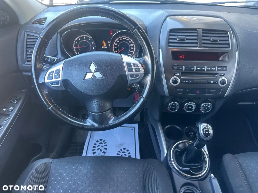 Mitsubishi ASX 1.6 Inform - 18