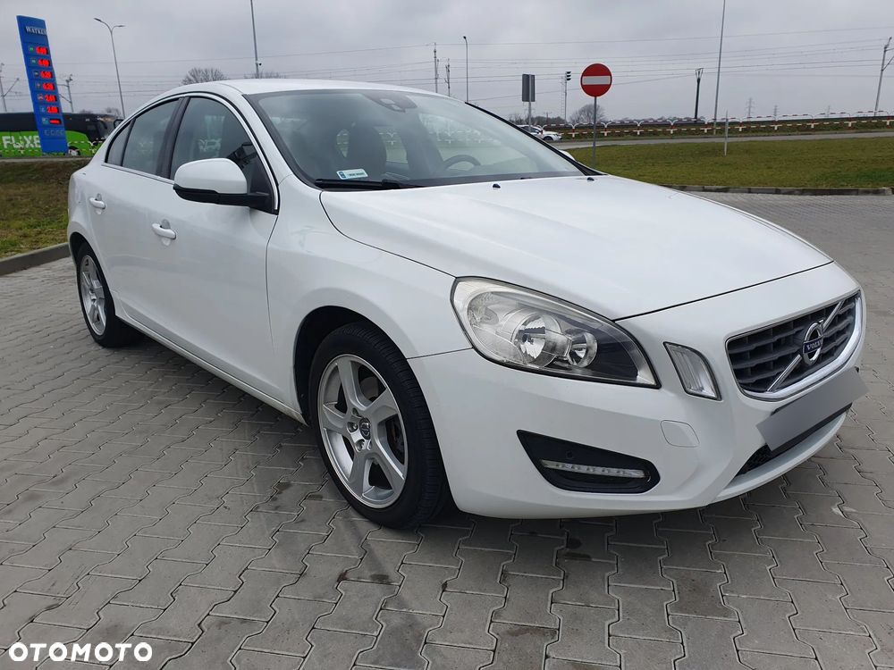 Volvo S60 - 1