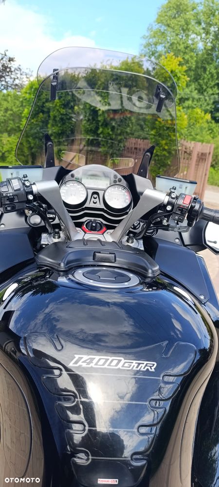 Kawasaki GTR - 10