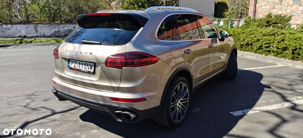 Porsche Cayenne - 3