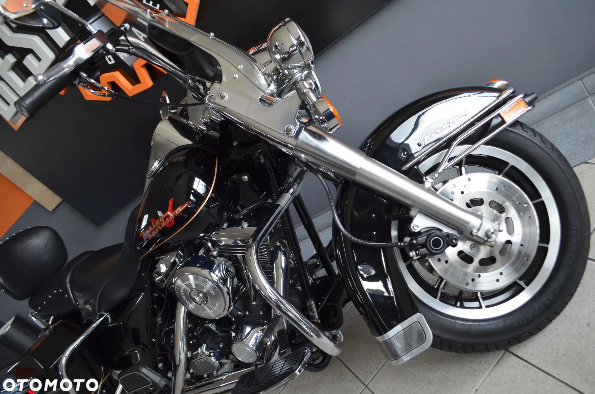 Harley-Davidson Touring Road King - 9