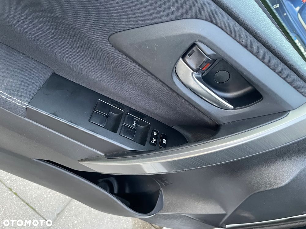 Toyota Auris 1.6 Valvematic Comfort - 24