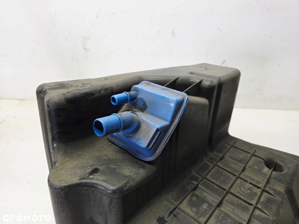 ZBIORNIK POMPA PŁYNU ADBLUE AUDI A4 B9 A5 8W 8W0131878BG 8W0131969H - 8
