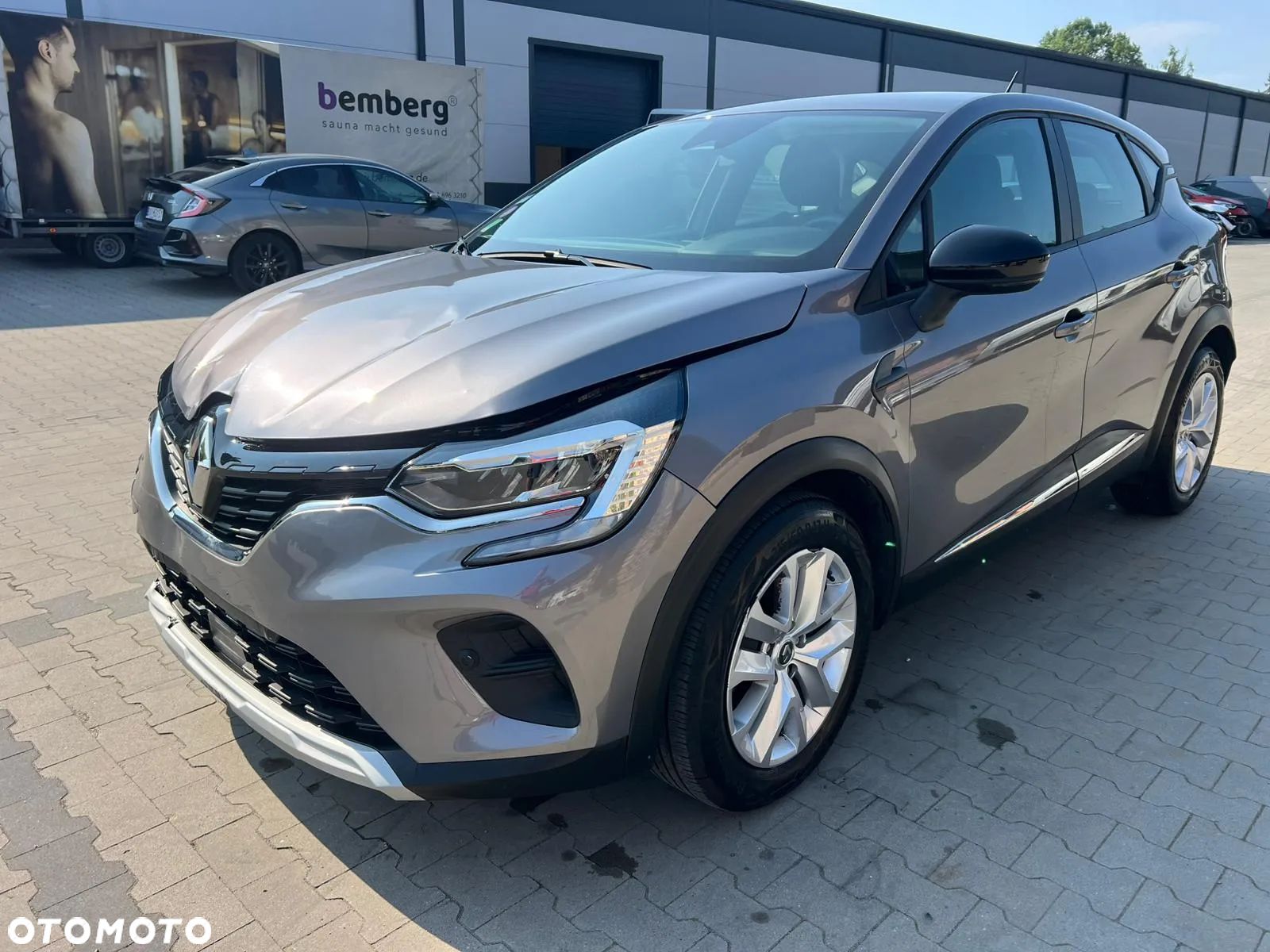 Renault Captur TCe 100 EXPERIENCE - 1
